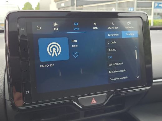 Toyota Yaris Cross 1.5 Hybrid Executive | Panorama dak | Apple CarPlay | Elektr. klep | Rijklaarprijs incl. garantie | ActivLease financial lease
