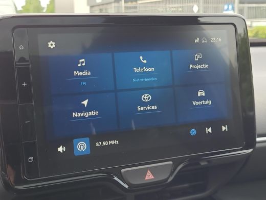 Toyota Yaris Cross 1.5 Hybrid Executive | Panorama dak | Apple CarPlay | Elektr. klep | Rijklaarprijs incl. garantie | ActivLease financial lease