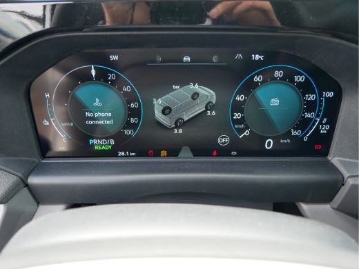Volkswagen E-Transporter L2 Life 64 kWh TREKHAAK - APPLE CARPLAY/ ANDROID AUTO - CRUISE CONTROL TREKHAAK - APPLE CARPLAY/ ... ActivLease financial lease