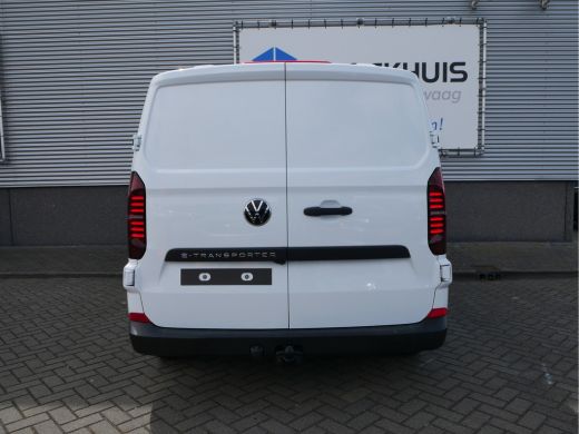 Volkswagen E-Transporter L2 Life 64 kWh TREKHAAK - APPLE CARPLAY/ ANDROID AUTO - CRUISE CONTROL TREKHAAK - APPLE CARPLAY/ ... ActivLease financial lease
