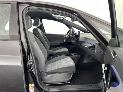 Volkswagen ID.3 First 58 kWh (INCL-BTW) *ADAPTIVE-CRUISE | FULL-LED | NAVI-FULLMAP | DIGI-COCKPIT | HEATED-COMFOR... ActivLease financial lease