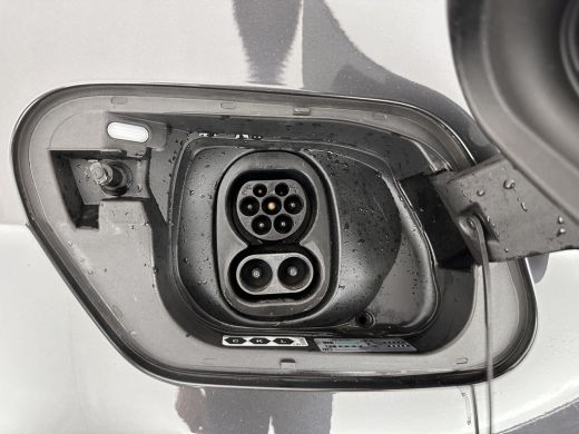 Volkswagen ID.3 First 58 kWh (INCL-BTW) *ADAPTIVE-CRUISE | FULL-LED | NAVI-FULLMAP | DIGI-COCKPIT | HEATED-COMFOR... ActivLease financial lease