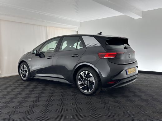 Volkswagen ID.3 First 58 kWh (INCL-BTW) *ADAPTIVE-CRUISE | FULL-LED | NAVI-FULLMAP | DIGI-COCKPIT | HEATED-COMFOR... ActivLease financial lease