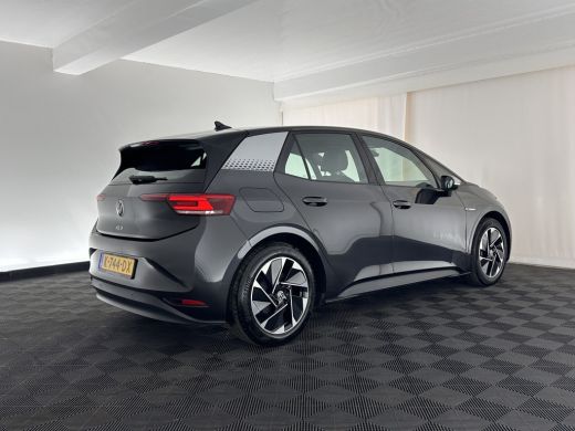 Volkswagen ID.3 First 58 kWh (INCL-BTW) *ADAPTIVE-CRUISE | FULL-LED | NAVI-FULLMAP | DIGI-COCKPIT | HEATED-COMFOR... ActivLease financial lease