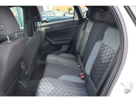 Volkswagen Polo R-Line Business | 'App-Connect' draadloze smartphone integratie | 'R-Line' bekleding | Achterlich... ActivLease financial lease