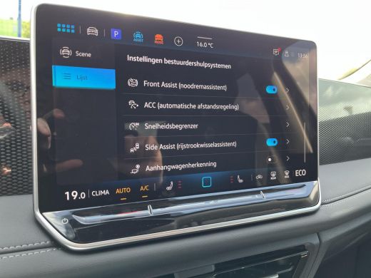 Volkswagen Tiguan 1.5 eHybrid Life Edition | PHEV | 204Pk | Trekhaak | LED | Elec. klep | ActivLease financial lease
