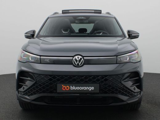 Volkswagen Tiguan 1.5 eHybrid R-Line Edition Black style, panoramadak, matrix led, trekhaak, 360gr. camera, adaptiv... ActivLease financial lease