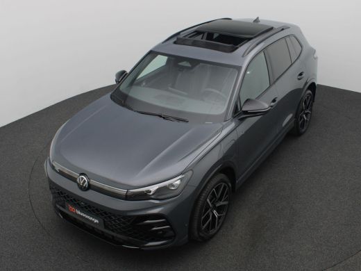 Volkswagen Tiguan 1.5 eHybrid R-Line Edition Black style, panoramadak, matrix led, trekhaak, 360gr. camera, adaptiv... ActivLease financial lease