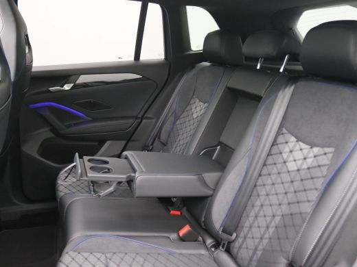 Volkswagen Tiguan 1.5 eHybrid R-Line Edition Black style, panoramadak, matrix led, trekhaak, 360gr. camera, adaptiv... ActivLease financial lease