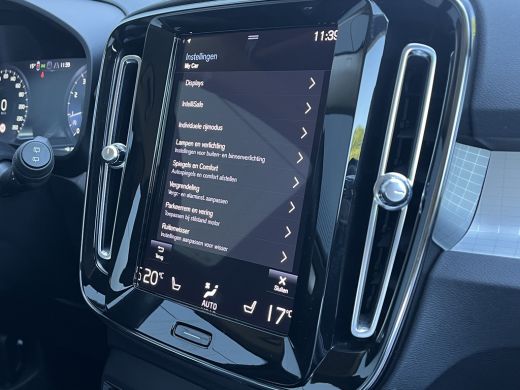 Volvo  XC40 1.5 T2 Momentum Business | Pilot Assist | Camera | Trekhaak | Keyless | ActivLease financial lease