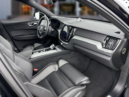 Volvo  XC60 T8 Recharge AWD Ultimate Black Edition | 21" | Bowers & Wilkins | 360 Camera | Head-up | Elektr. ... ActivLease financial lease