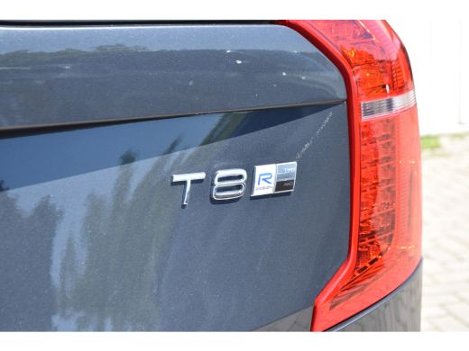 Volvo  XC90 T8 Twin Engine AWD R-Design | Pano | Trekhaak | B&W | Luchtvering | Bomvol! | ActivLease financial lease