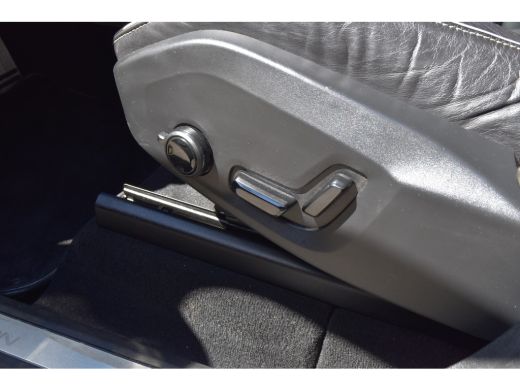 Volvo  XC90 T8 Twin Engine AWD R-Design | Pano | Trekhaak | B&W | Luchtvering | Bomvol! | ActivLease financial lease