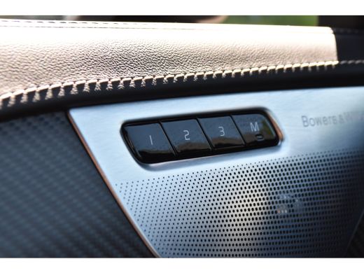 Volvo  XC90 T8 Twin Engine AWD R-Design | Pano | Trekhaak | B&W | Luchtvering | Bomvol! | ActivLease financial lease