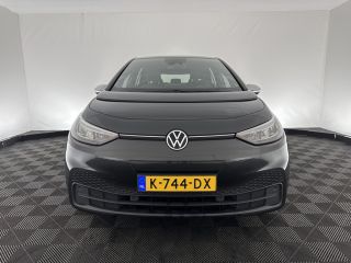 Volkswagen ID.3 First 58 kWh (INCL-BTW) *ADAPTIVE-CRUISE | FULL-LED | NAVI-FULLMAP | DIGI-COCKPIT | HEATED-COMFOR...