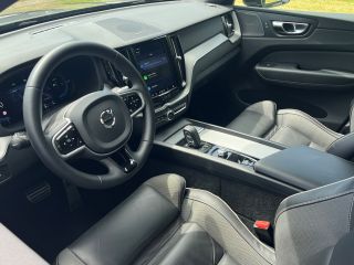 Volvo  XC60 2.0 T6 Plug-in Plus Dark Long Range | Harman/Kardon | 360 Camera | Panoramadak | Google |