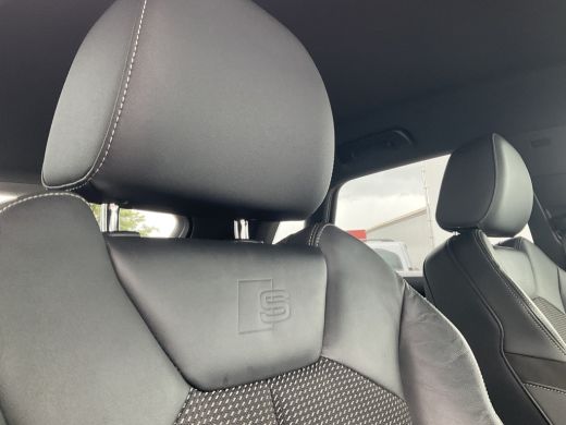 Audi Q3 35 TFSI S edition Adapt.Cruise Carplay DigiDisplay S-Line ActivLease financial lease