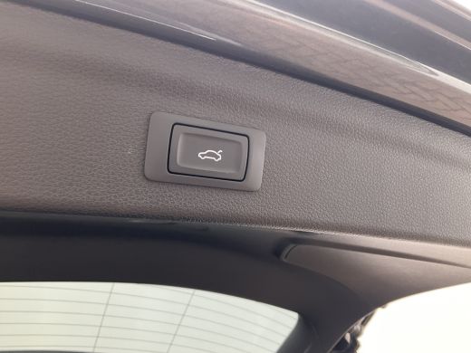 Audi Q3 35 TFSI S edition Adapt.Cruise Carplay DigiDisplay S-Line ActivLease financial lease
