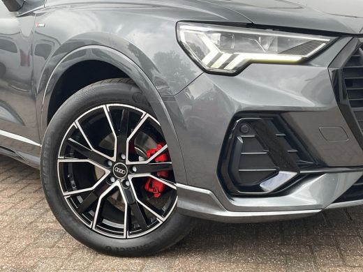 Audi Q3 35 TFSI S edition Adapt.Cruise Carplay DigiDisplay S-Line ActivLease financial lease