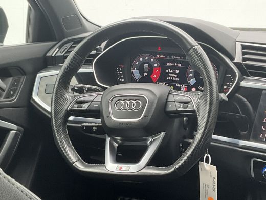 Audi Q3 35 TFSI S edition Adapt.Cruise Carplay DigiDisplay S-Line ActivLease financial lease