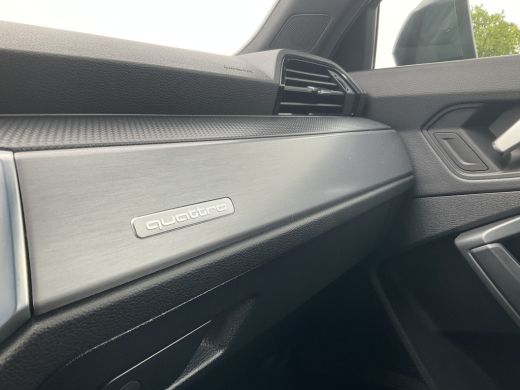 Audi Q3 35 TFSI S edition Adapt.Cruise Carplay DigiDisplay S-Line ActivLease financial lease