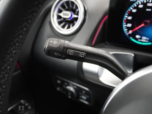 Mercedes EQB 250 Luxury Line 67 kWh CAMERA | AMBILIGHT | RIJKLAARPRIJS INCL. 12MND BOVAG ActivLease financial lease