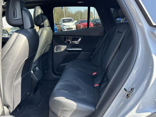 Mercedes EQE SUV 500 4Matic AMG Line 91 kWh ELEK. TREKHAAK | MEMORY SEAT | PANO | BOMVOLLE AUTO ActivLease financial lease