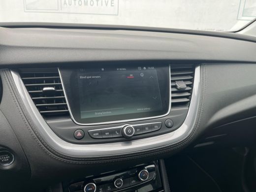 Opel Grandland X 1.2 Turbo Innovation NL AUTO | CAMERA | TREKHAAK | ActivLease financial lease