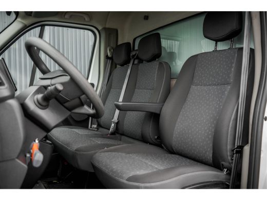 Opel Movano **2.3 Turbo | Bakwagen met Laadklep | 146 PK | Laadvermogen: 1203KG | Cruise | Navigatie | MF Stu... ActivLease financial lease