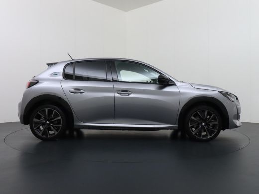 Peugeot e-208 EV GT Pack 50 kWh CAMERA | NAVI | RIJKLAARPRIJS INCL. 12 MND. BOVAGGARANTIE ActivLease financial lease