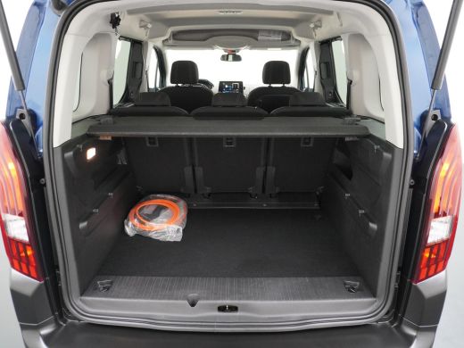 Peugeot eRifter GT Pack TREKHAAK | CAMERA | KEYLESS | STOELVERWARMING ActivLease financial lease