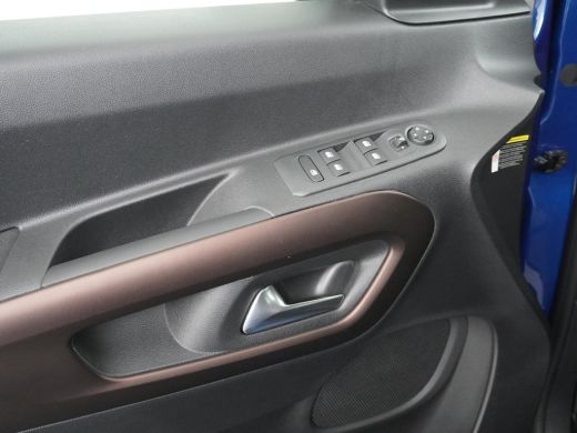 Peugeot eRifter GT Pack TREKHAAK | CAMERA | KEYLESS | STOELVERWARMING ActivLease financial lease
