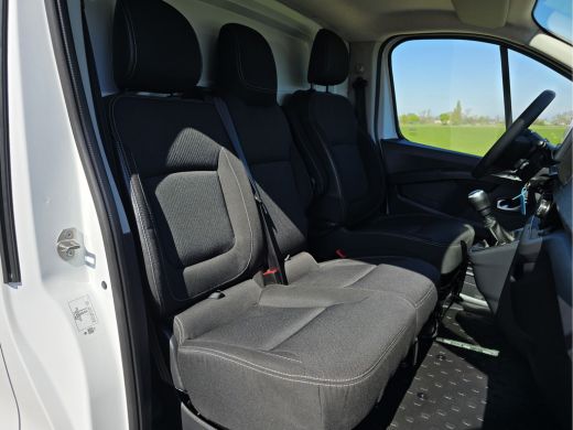 Renault Trafic 2.0 Blue dCi 130 T30 L2 H1 Advance - Euro 6 - 130 Pk - Navi - ParkeerCamera - Airco ActivLease financial lease