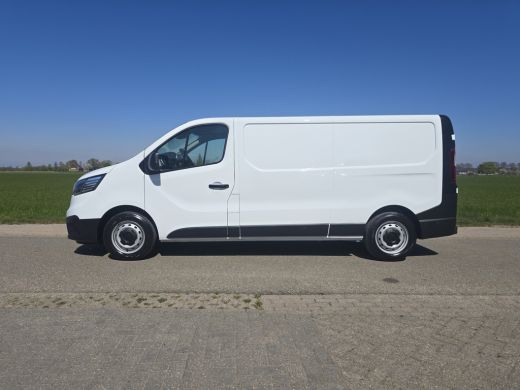 Renault Trafic 2.0 Blue dCi 130 T30 L2 H1 Advance - Euro 6 - 130 Pk - Navi - ParkeerCamera - Airco ActivLease financial lease