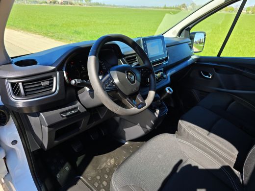 Renault Trafic 2.0 Blue dCi 130 T30 L2 H1 Advance - Euro 6 - 130 Pk - Navi - ParkeerCamera - Airco ActivLease financial lease
