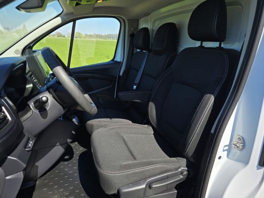 Renault Trafic 2.0 Blue dCi 130 T30 L2 H1 Advance - Euro 6 - 130 Pk - Navi - ParkeerCamera - Airco ActivLease financial lease