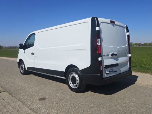 Renault Trafic 2.0 Blue dCi 130 T30 L2 H1 Advance - Euro 6 - 130 Pk - Navi - ParkeerCamera - Airco ActivLease financial lease