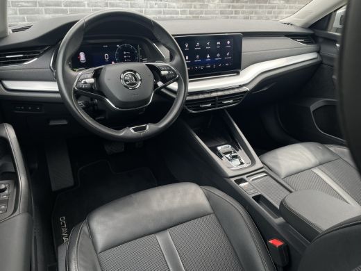 Skoda Octavia Combi 1.4 TSI iV PHEV Business Edition | Head-Up | Carplay | LED | Camera | Memory | Navi | Sfeer... ActivLease financial lease