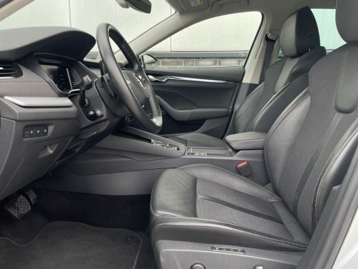 Skoda Octavia Combi 1.4 TSI iV PHEV Business Edition | Head-Up | Carplay | LED | Camera | Memory | Navi | Sfeer... ActivLease financial lease