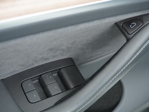 Tesla Model Y Performance AWD 75 kWh AUTOPILOT | LEDER | PANO | TESLA GARANTIE T/M 6-2026 ActivLease financial lease