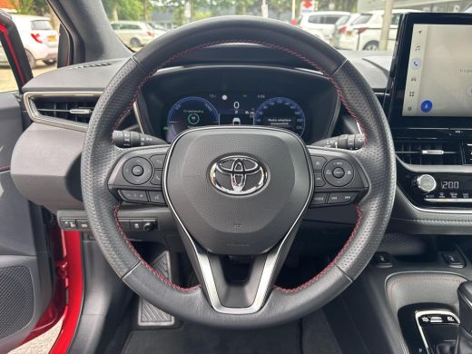 Toyota Corolla Hybrid 140 GR Sport | 06-10141018 Voor meer informatie ActivLease financial lease