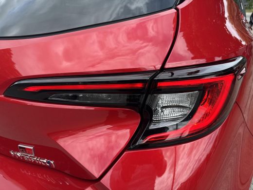 Toyota Corolla Hybrid 140 GR Sport | 06-10141018 Voor meer informatie ActivLease financial lease