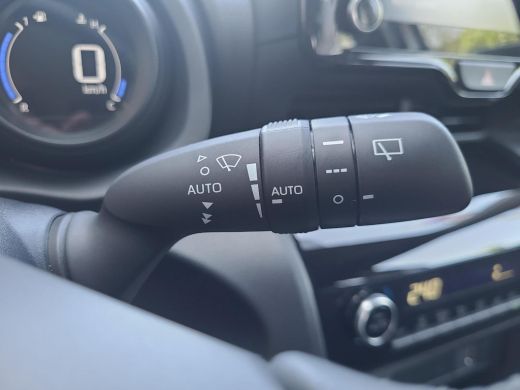 Toyota Yaris Cross 1.5 Hybrid Active | Apple CarPlay | Parkeercamera | Rijklaarprijs incl. garantie | ActivLease financial lease