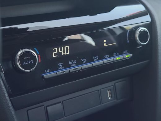 Toyota Yaris Cross 1.5 Hybrid Active | Apple CarPlay | Parkeercamera | Rijklaarprijs incl. garantie | ActivLease financial lease