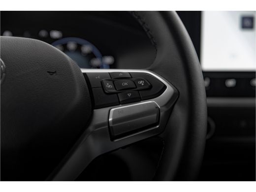 Volkswagen E-Transporter | Life Edition | Volledig Elektrisch | Trekhaak | Stoelverwarming | App-Connect | Camera | PDC ActivLease financial lease