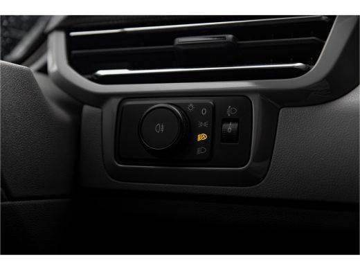 Volkswagen E-Transporter | Life Edition | Volledig Elektrisch | Trekhaak | Stoelverwarming | App-Connect | Camera | PDC ActivLease financial lease