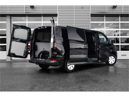 Volkswagen E-Transporter | Life Edition | Volledig Elektrisch | Trekhaak | Stoelverwarming | App-Connect | Camera | PDC ActivLease financial lease