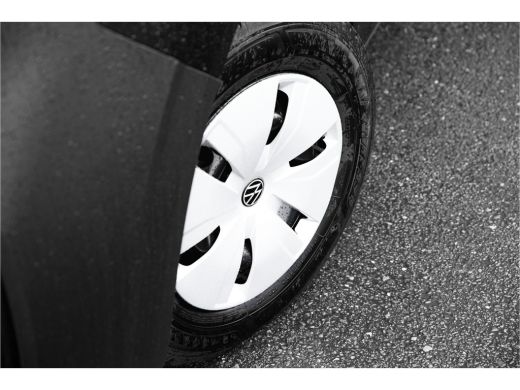 Volkswagen E-Transporter | Life Edition | Volledig Elektrisch | Trekhaak | Stoelverwarming | App-Connect | Camera | PDC ActivLease financial lease