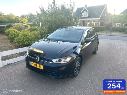 Volkswagen Polo 1.0 TSI Life Business NIEUW MODEL CLIMATE CONTROLE STOELVERWARMING CARPLAY PARKEERSENSOREN ZEER N... Volkswagen Polo 1.0 TSI Life Business NIEUW MODEL CLIMATE CONTROLE STOELVERWARMING CARPLAY PARKEERSENSOREN ZEER N...