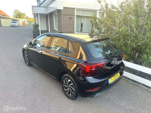 Volkswagen Polo 1.0 TSI Life Business NIEUW MODEL CLIMATE CONTROLE STOELVERWARMING CARPLAY PARKEERSENSOREN ZEER N... ActivLease financial lease